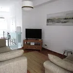 度假居 Casa Portao Da *